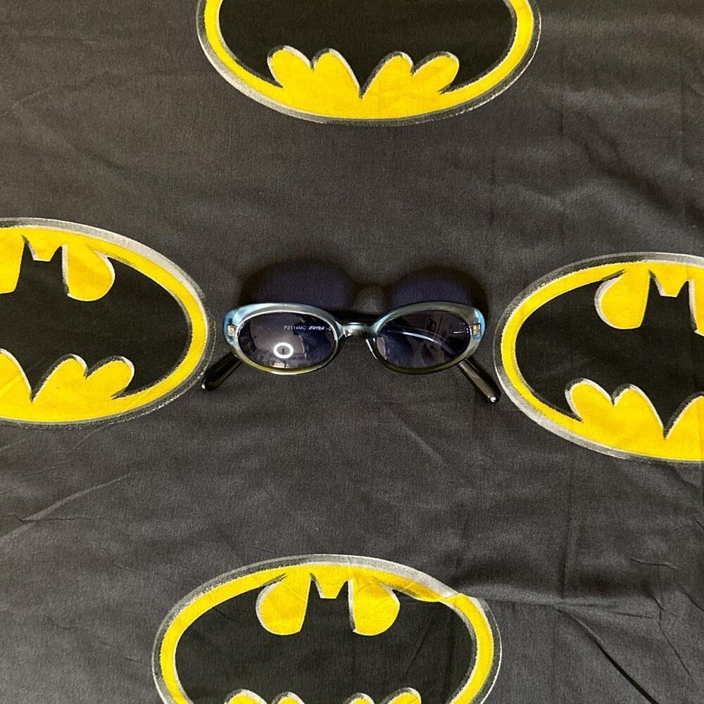 Giant Vintage Small Oval Shape Rounded Retro Sunglasses